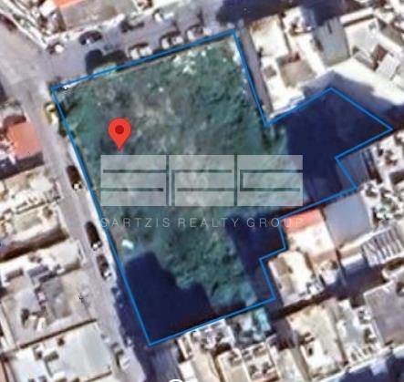 (For Sale) Land Plot || Piraias/Piraeus - 1.652 Sq.m, 2.600.000€ 