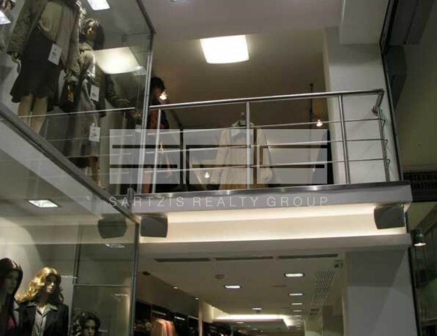 (For Rent) Commercial Retail Shop || Athens Center/Athens - 210 Sq.m, 1.800€ 